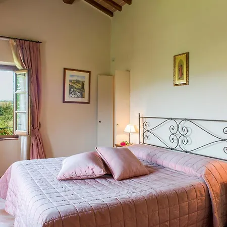 Podere San Buono 6, Emma Βίλα